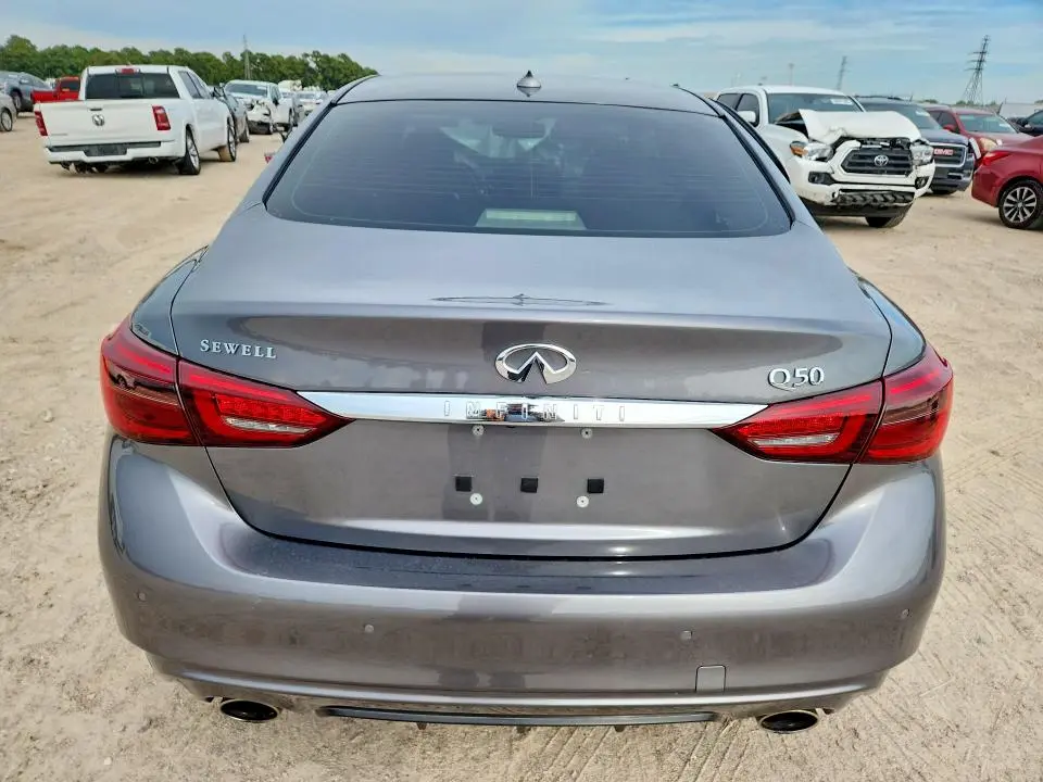 2023 INFINITI Q50 LUXE  