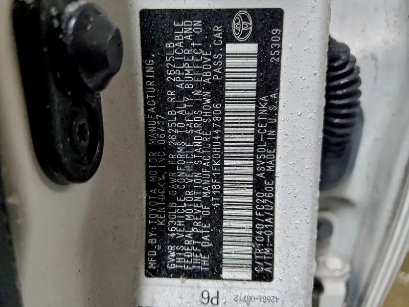 2017 TOYOTA CAMRY LE  