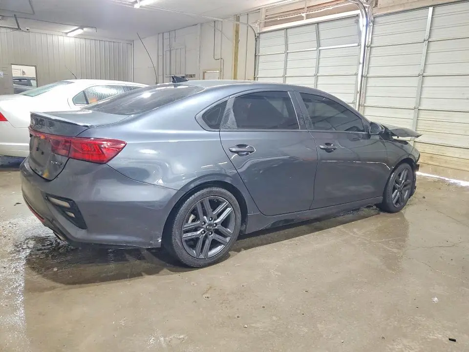 2021 KIA FORTE GT LINE  
