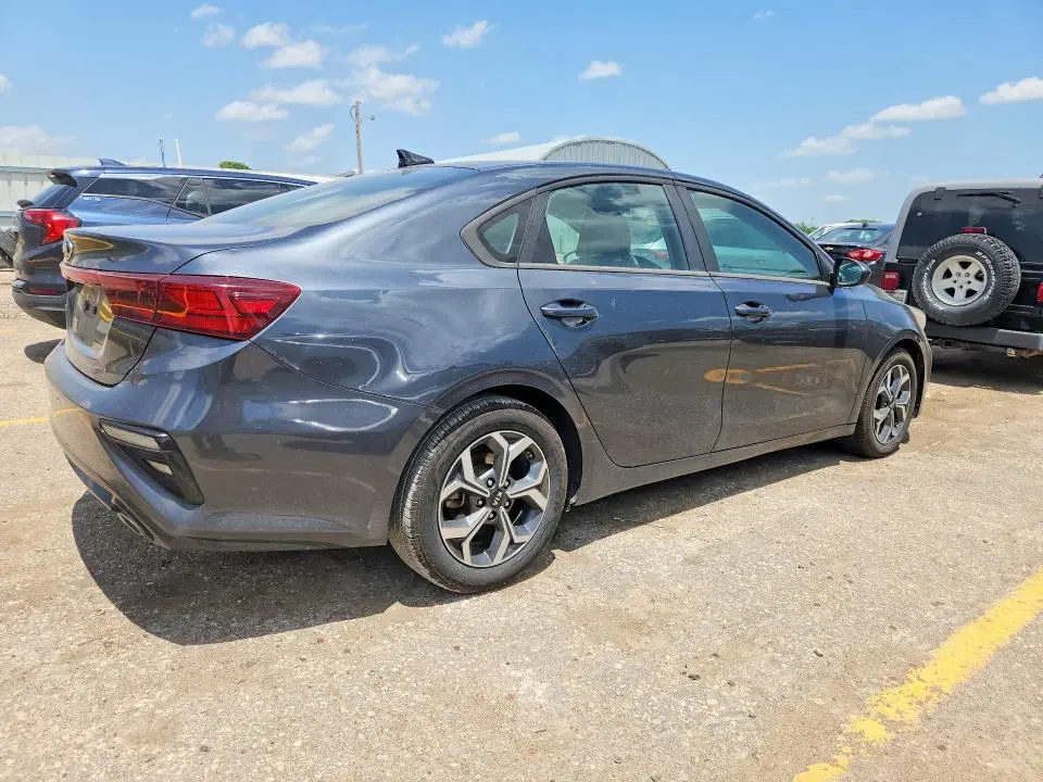 2019 KIA FORTE LXS  