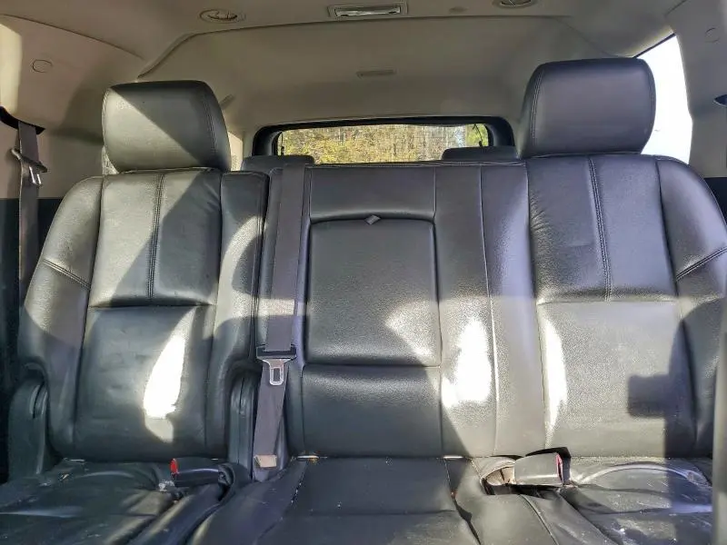 2011 CHEVROLET SUBURBAN K1500 LT  