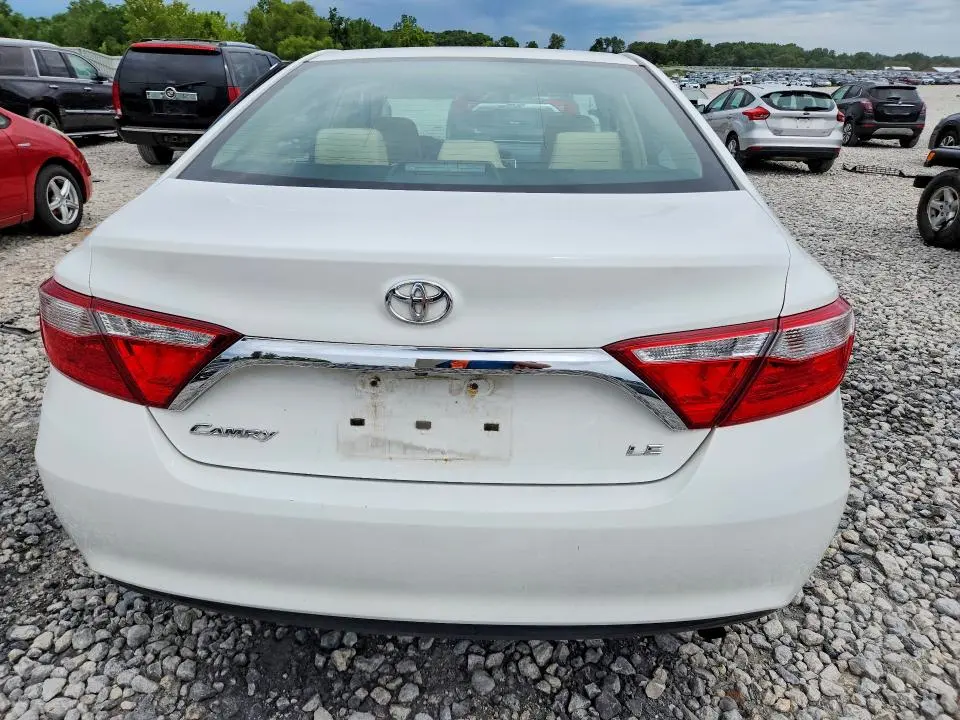 2015 TOYOTA CAMRY LE  