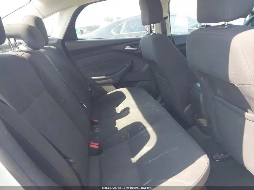 2016 FORD FOCUS SE