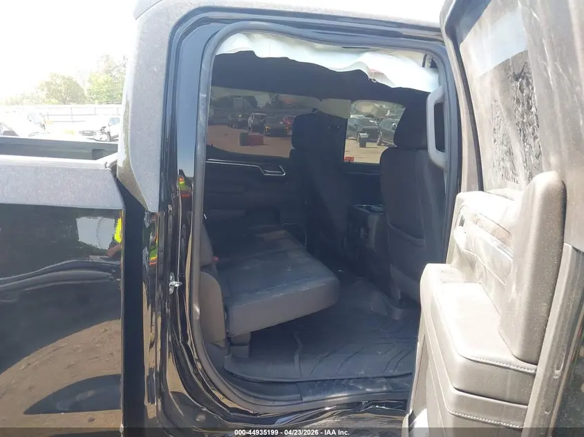 2022 CHEVROLET SILVERADO 1500 4WD  SHORT BED RST