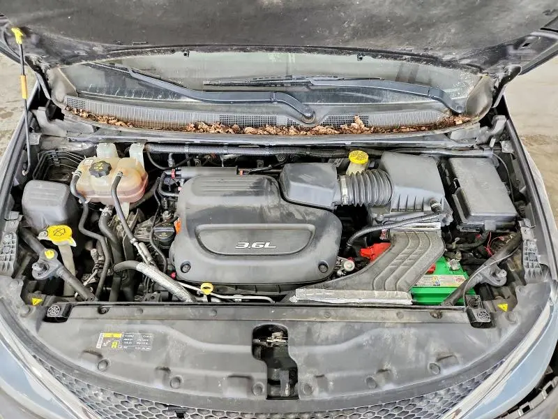2017 CHRYSLER PACIFICA LIMITED  