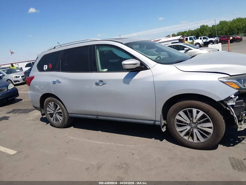 2017 NISSAN PATHFINDER SL