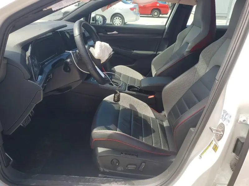 2022 VOLKSWAGEN GTI SE  