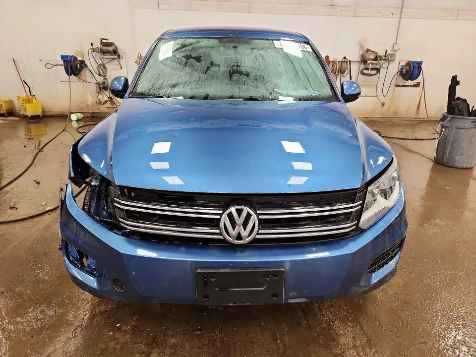 2017 VOLKSWAGEN TIGUAN S  