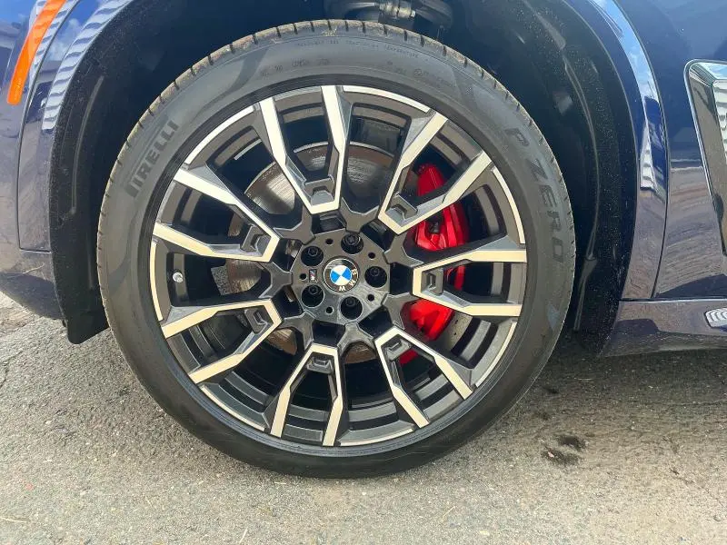 2024 BMW X5 M60I  