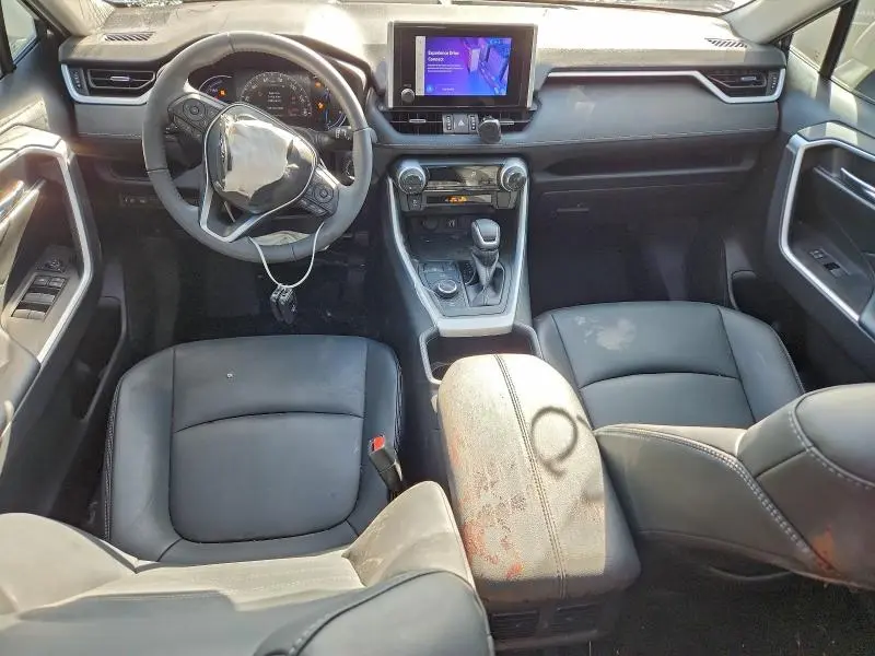 2023 TOYOTA RAV4 XLE PREMIUM  