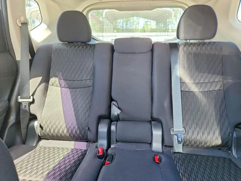 2019 NISSAN ROGUE S  