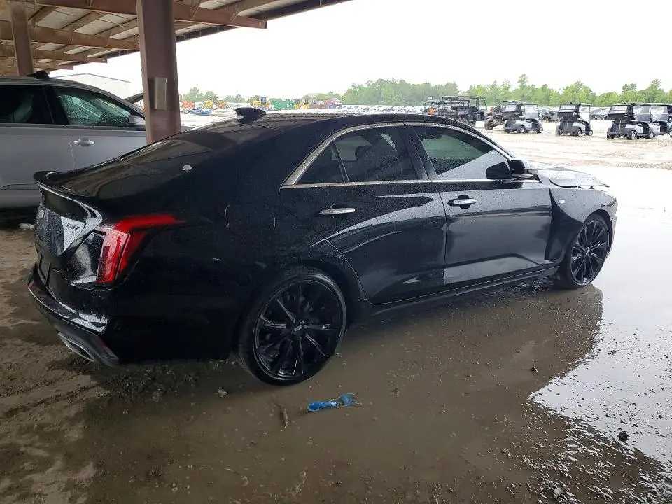 2022 CADILLAC CT4 LUXURY  