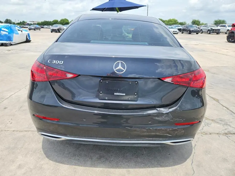 2025 MERCEDES-BENZ C 300  