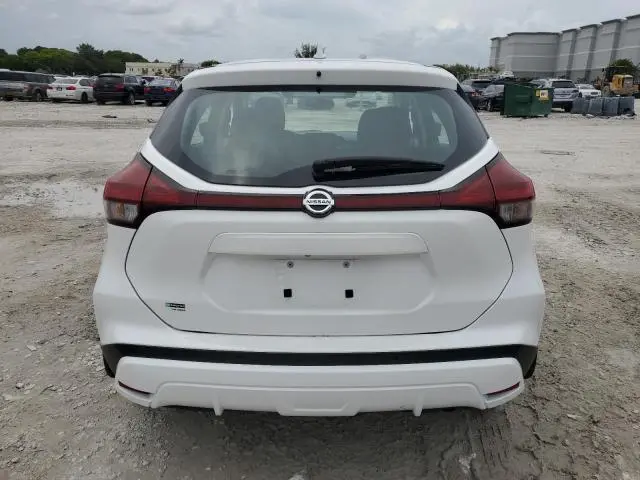 2021 NISSAN KICKS S  
