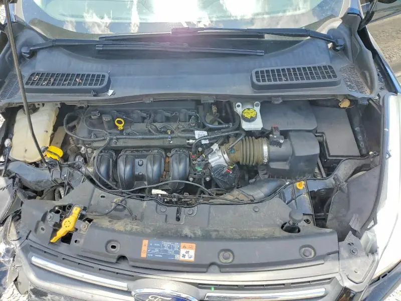 2016 FORD ESCAPE SE  