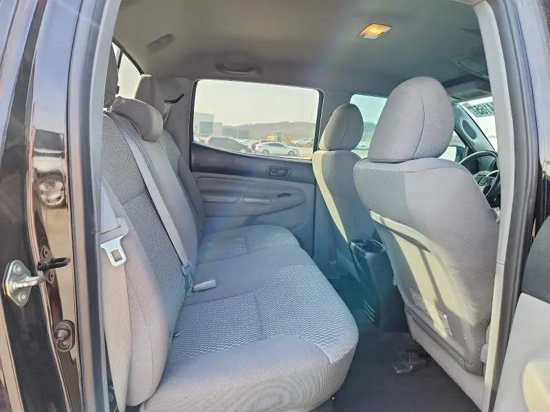 2015 TOYOTA TACOMA V6  