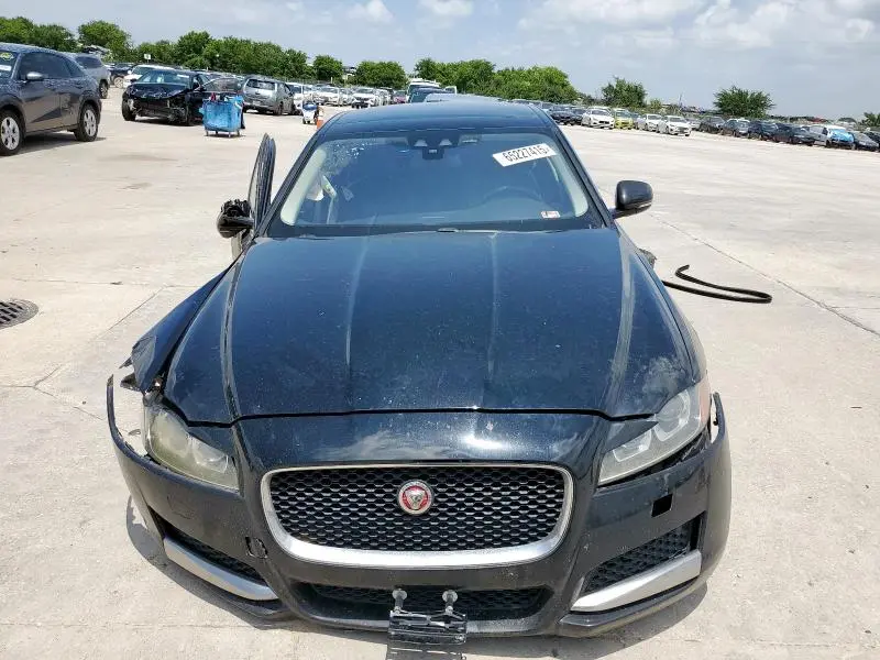 2016 JAGUAR XF PREMIUM  
