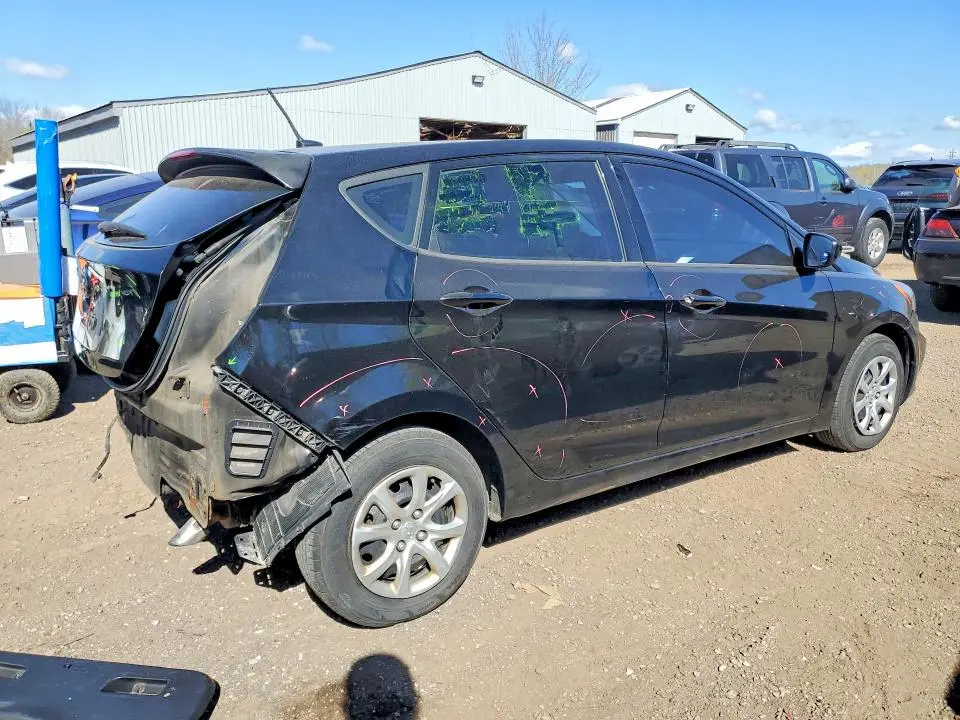 2013 HYUNDAI ACCENT GS  
