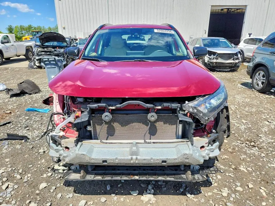 2020 TOYOTA RAV4 LE  