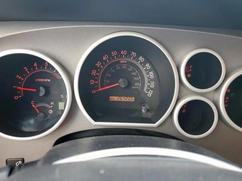 2010 TOYOTA TUNDRA CREWMAX SR5  