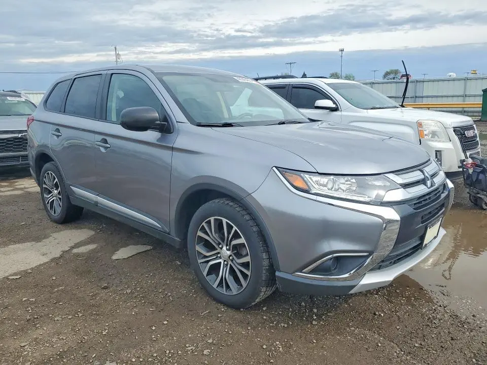2018 MITSUBISHI OUTLANDER SE  