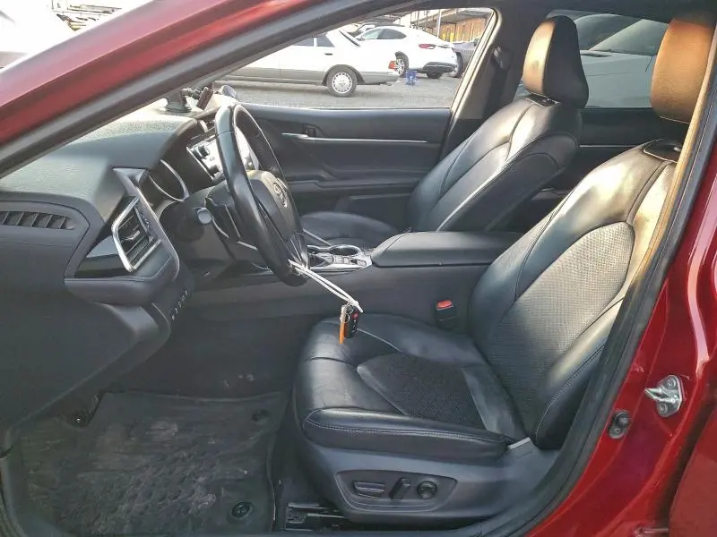 2018 TOYOTA CAMRY XSE  