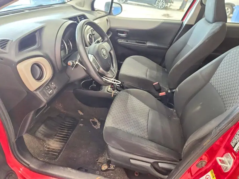 2014 TOYOTA YARIS 5-DOOR LE  