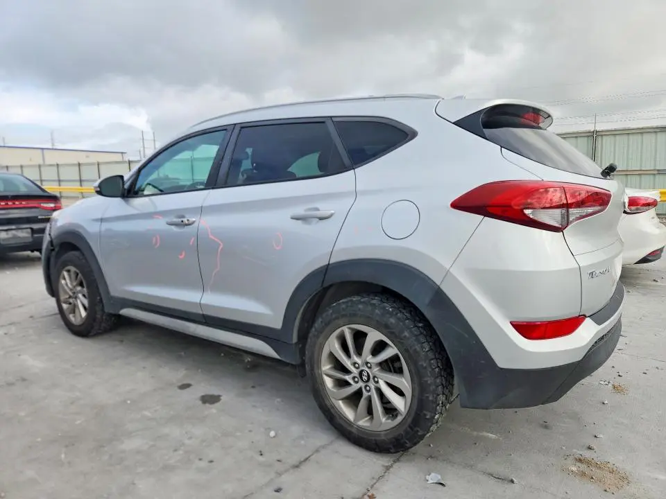 2017 HYUNDAI TUCSON SE PLUS  