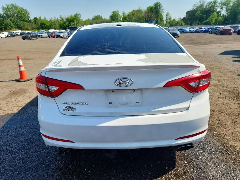 2017 HYUNDAI SONATA SE  