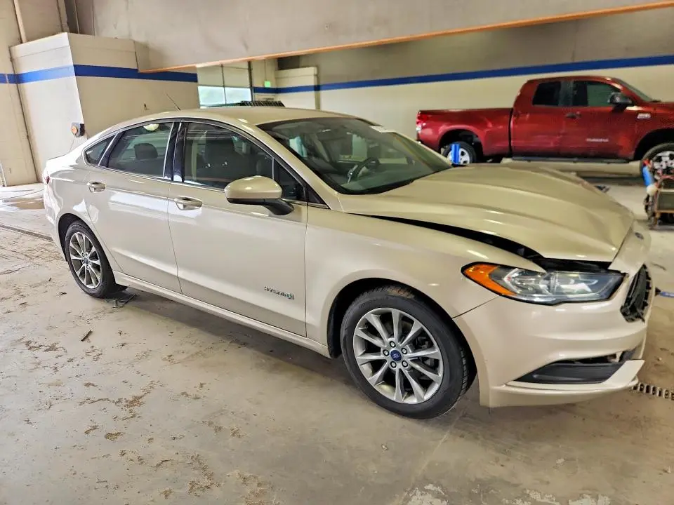 2017 FORD FUSION SE HYBRID  