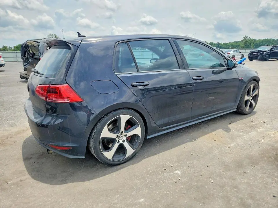 2017 VOLKSWAGEN GTI SPORT  