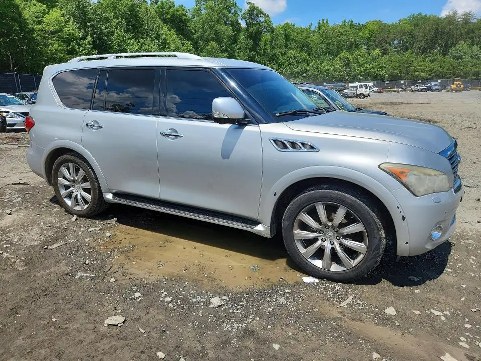 2011 INFINITI QX56 BASE  