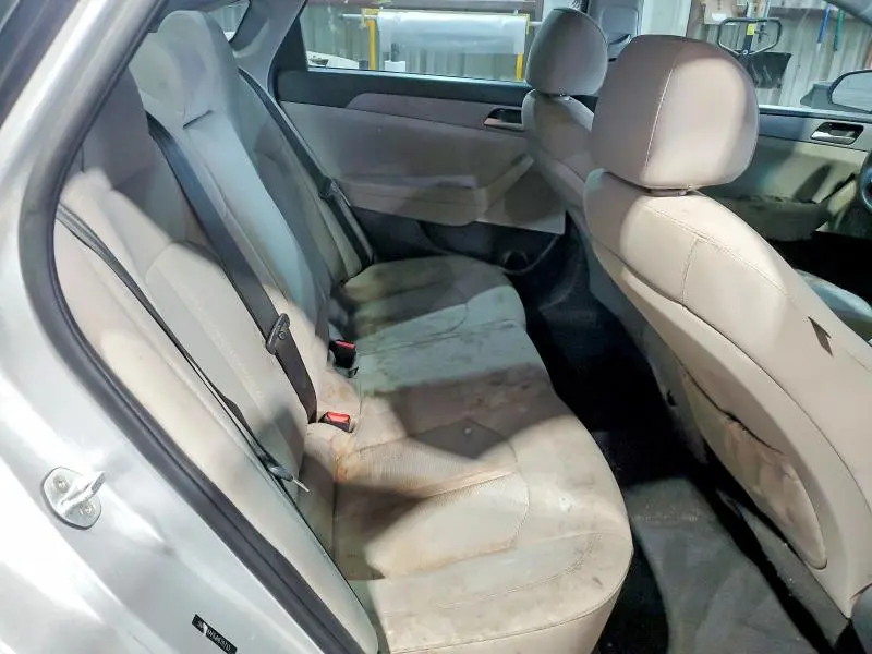 2018 HYUNDAI SONATA SE  