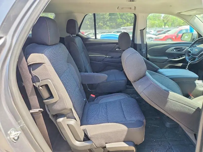 2020 CHEVROLET TRAVERSE LT  
