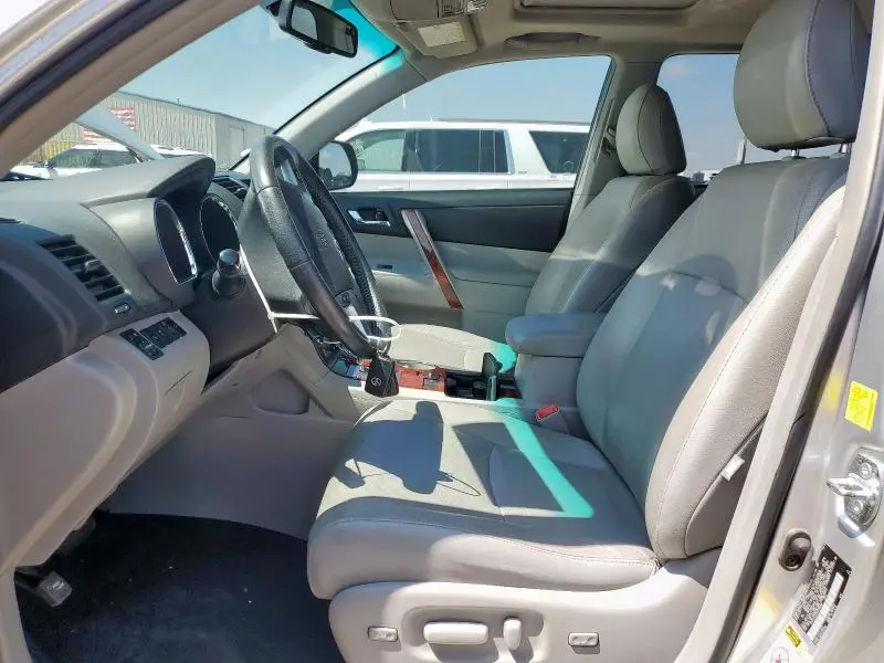 2011 TOYOTA HIGHLANDER LIMITED  
