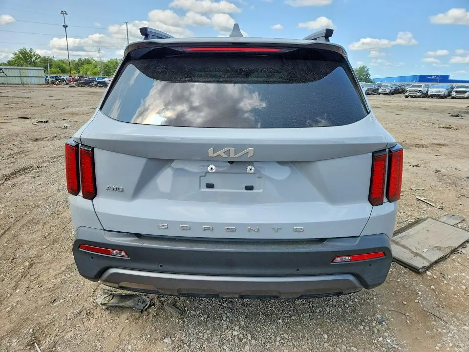 2022 KIA SORENTO S  