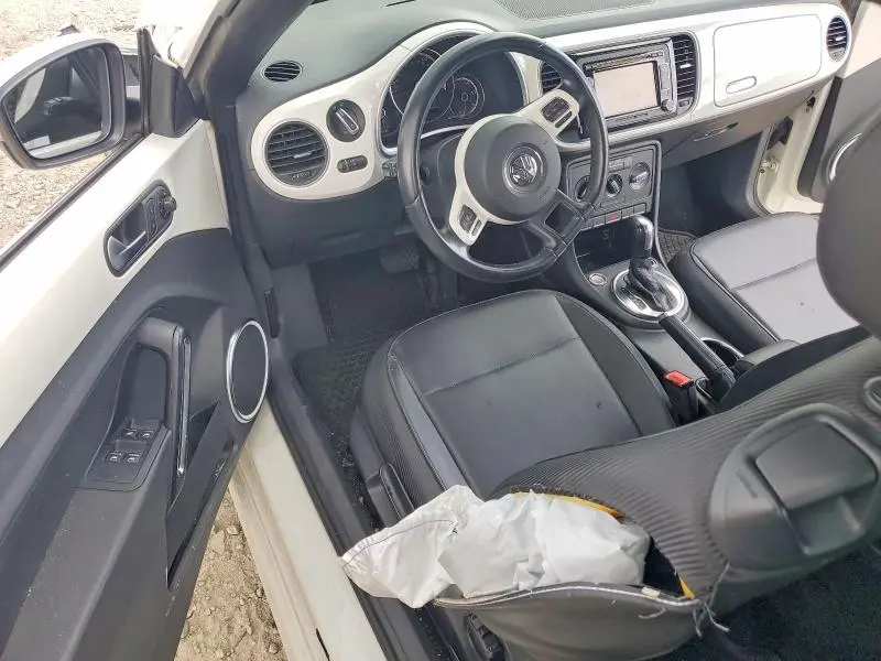 2013 VOLKSWAGEN BEETLE   