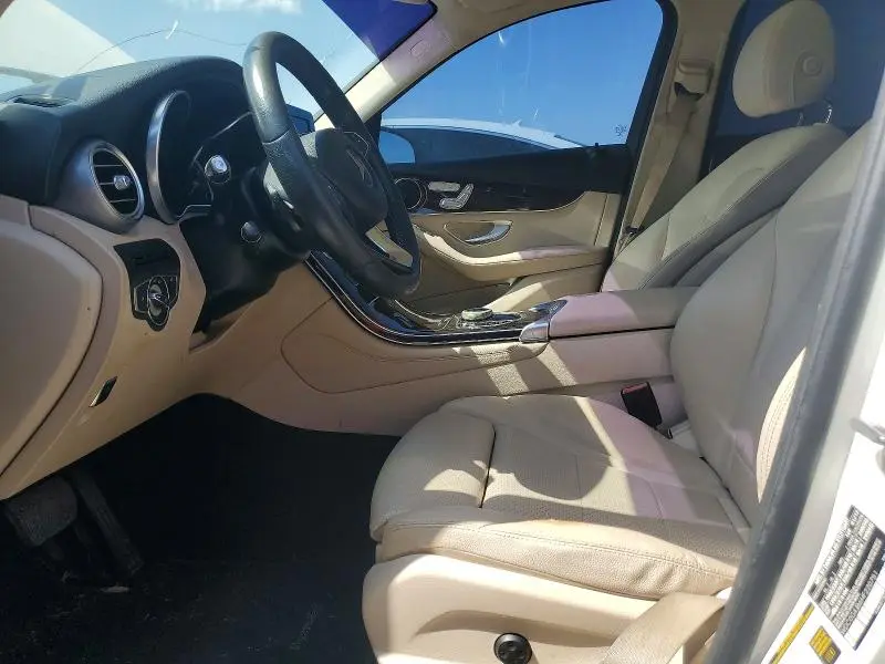 2017 MERCEDES-BENZ GLC 300  