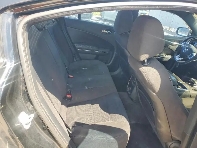 2013 DODGE CHARGER SE  