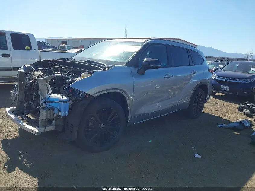 2024 TOYOTA HIGHLANDER XSE