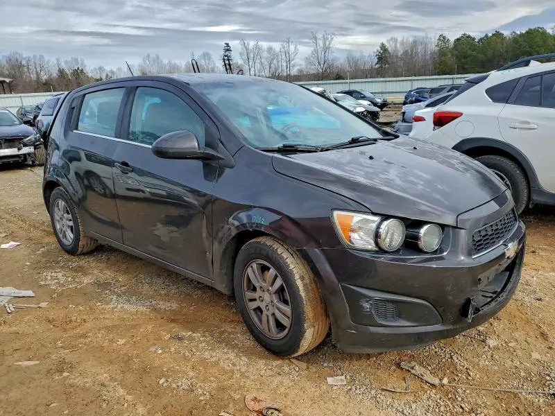 2015 CHEVROLET SONIC LT  
