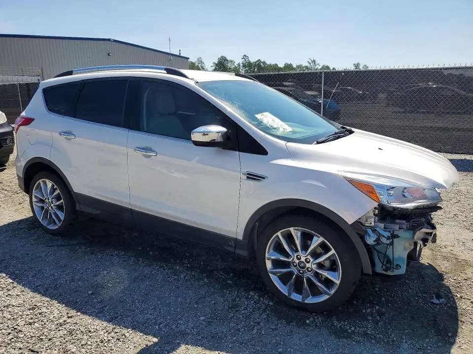 2015 FORD ESCAPE SE  