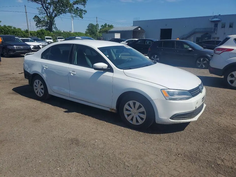 2014 VOLKSWAGEN JETTA BASE  