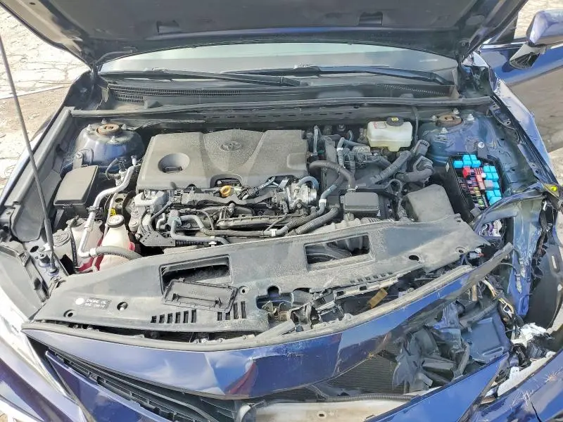 2022 TOYOTA CAMRY XLE  