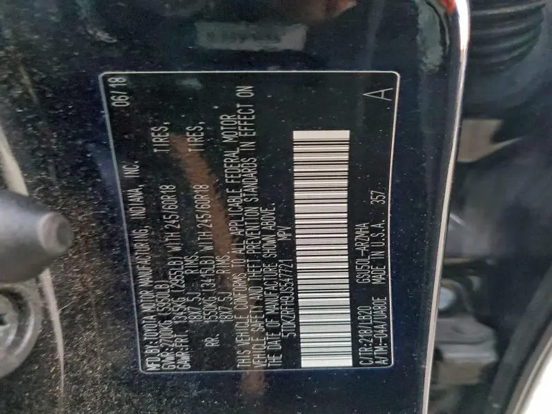 2018 TOYOTA HIGHLANDER SE  