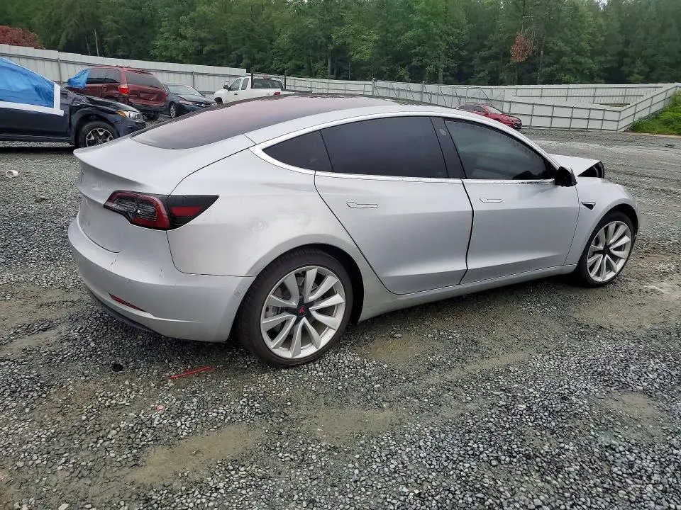 2018 TESLA MODEL 3   