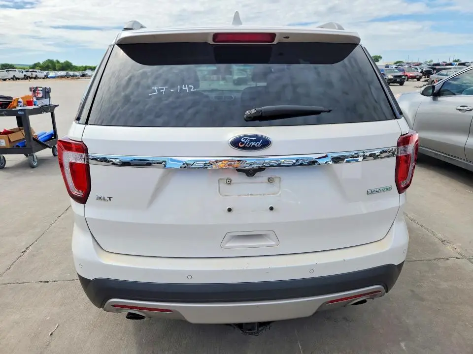 2016 FORD EXPLORER XLT  