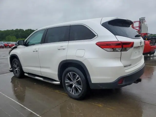 2018 TOYOTA HIGHLANDER LE  