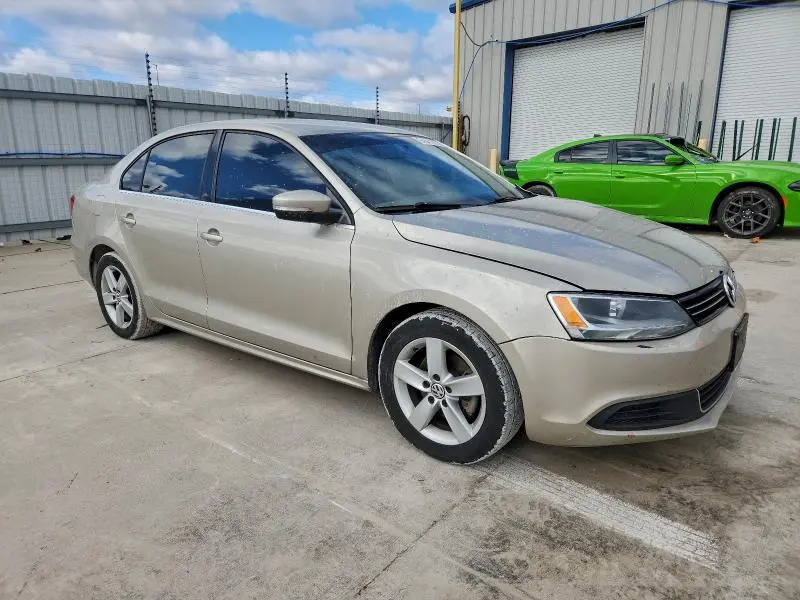 2014 VOLKSWAGEN JETTA TDI  