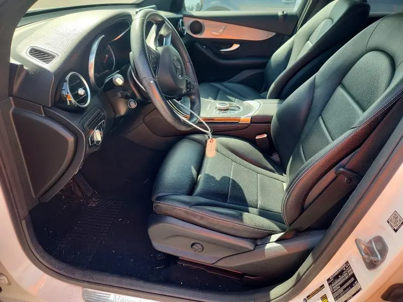 2019 MERCEDES-BENZ GLC 300  